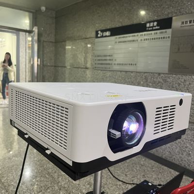 คุณภาพ OEM ODM Full HD 4K 3LCD Laser Projector, โปรเจคเตอร์โฮมเธียเตอร์ 360 องศา โรงงาน