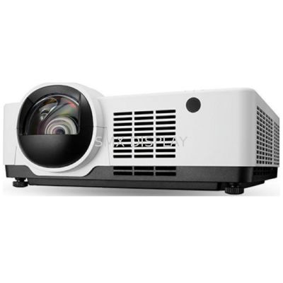 คุณภาพ 8000 H Filter Life Time Laser Projector Gross Weight 10.5 Kg Perfect for Corporate Events and Functions โรงงาน