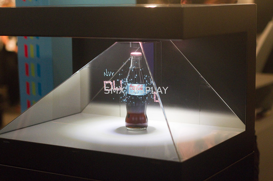 22 นิ้ว พีระมิด 3 มิติ โปรเจคเตอร์โครงการกระเป๋าตู้ 270 องศา Holographic Display กล่องโฮโลแกรม 3 มิติ
